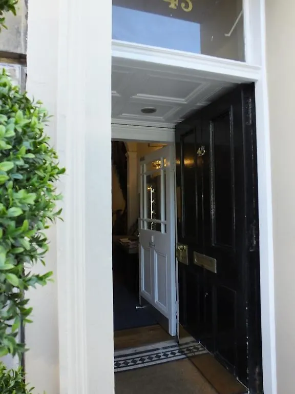 Queens Guest House Edinburgh